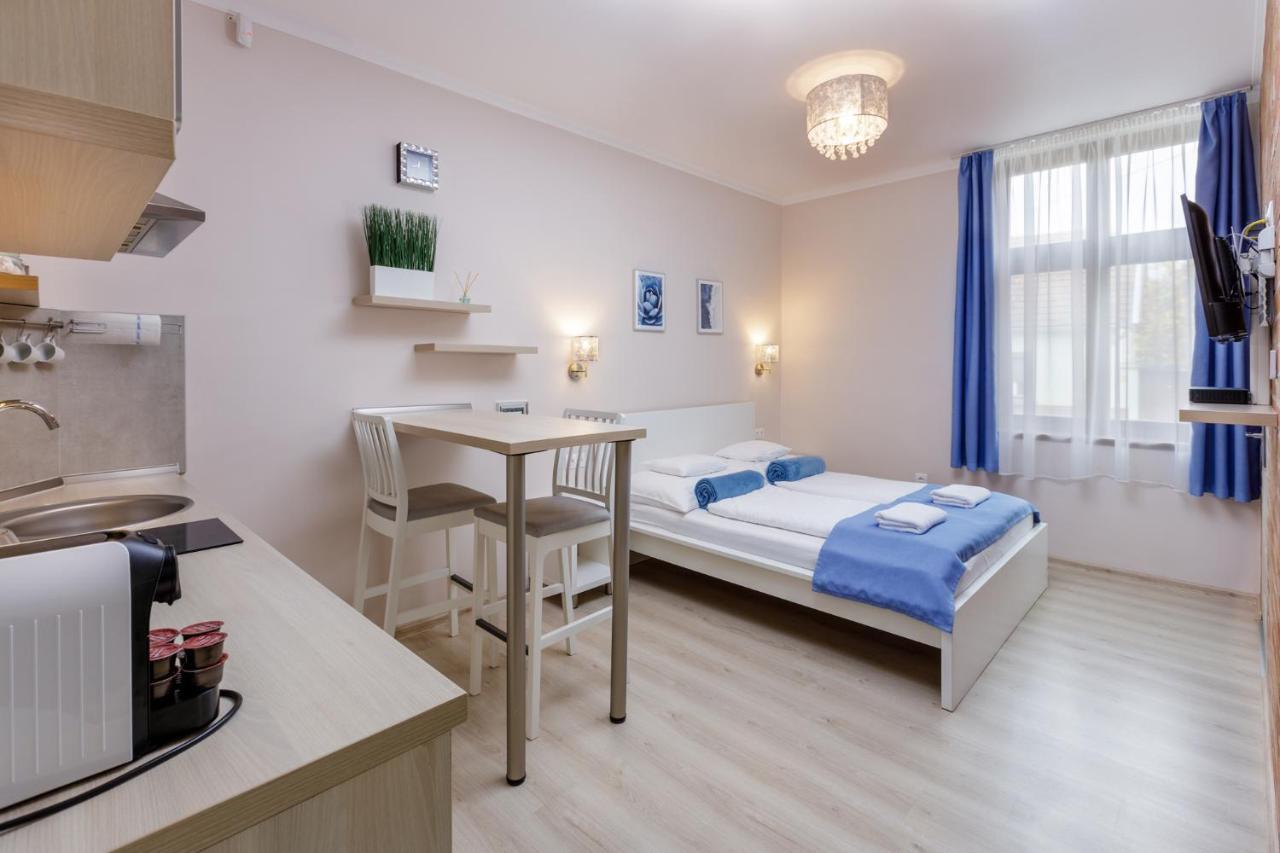 Anova Apartman ギュラ エクステリア 写真