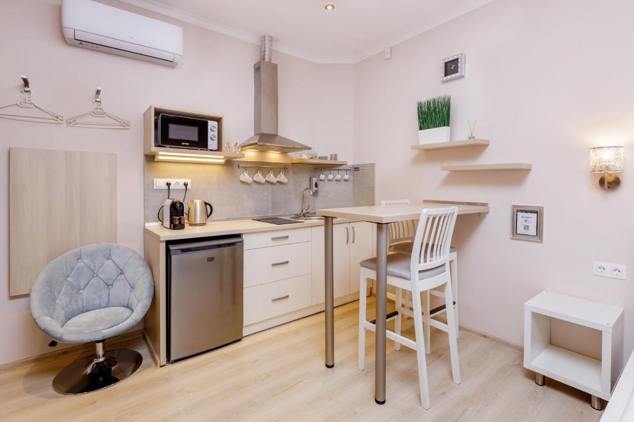 Anova Apartman ギュラ エクステリア 写真